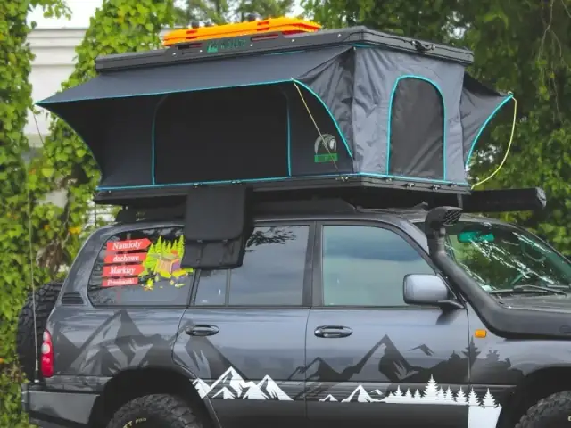 Jaki namiot dachowy wybrać, aby uniknąć rozczarowania i kosztów?