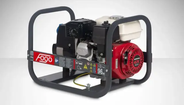 Agregat prądotwórczy Honda GX200 z czerwonym silnikiem i czarną ramą.