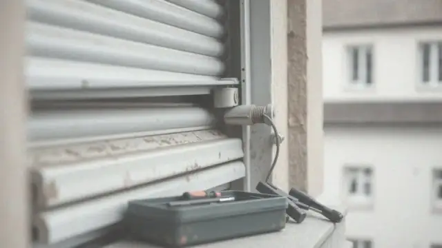 Ile kosztuje wymiana sznurka w rolecie zewnętrznej? Sprawdź ceny!