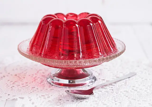 Czy picie galaretki jest zdrowe? Odkryj prawdę o jej wpływie na zdrowie