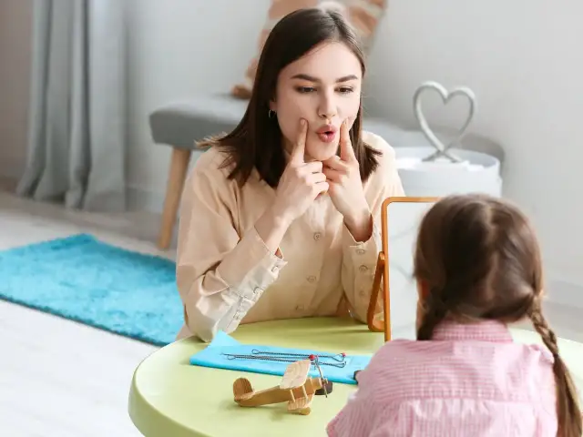 Gaworzenie ucichło? Dlaczego i co robić - porady eksperta