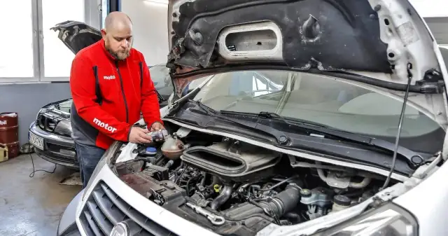 Jak stosować proszek do uszczelniania chłodnic, aby uniknąć wycieków