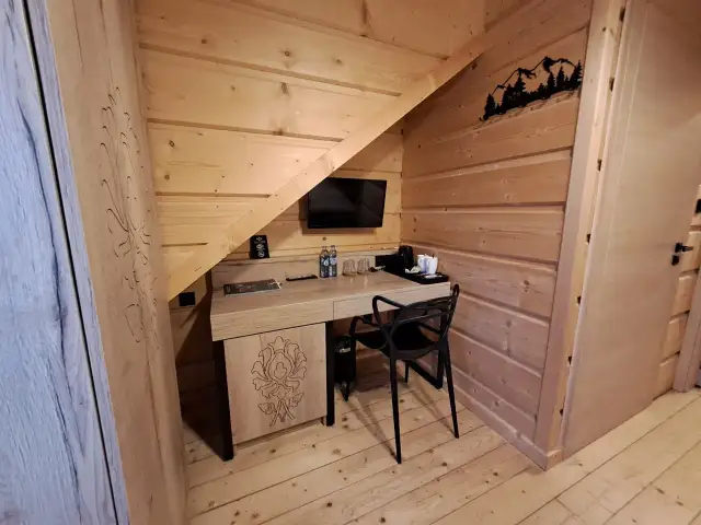 Skansen Holiday Cholerzyn - komfortowe noclegi blisko atrakcji