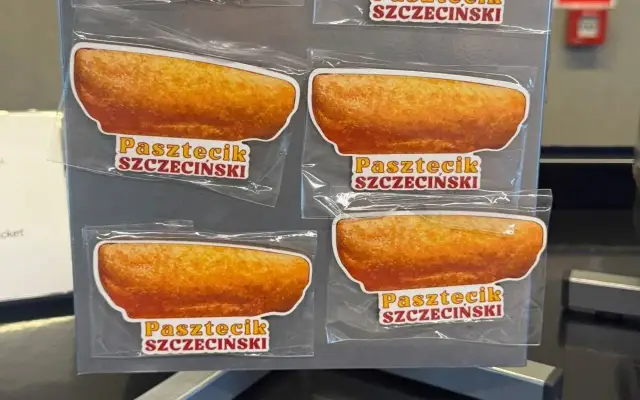 Co zjeść w Szczecinie? Pasztecik, ryby i inne smaki miasta!
