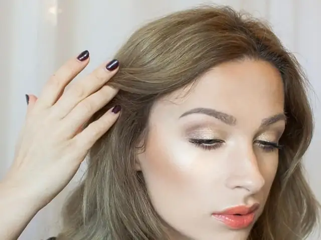 Jak osiągnąć idealny makijaż rozświetlający i uniknąć błędów