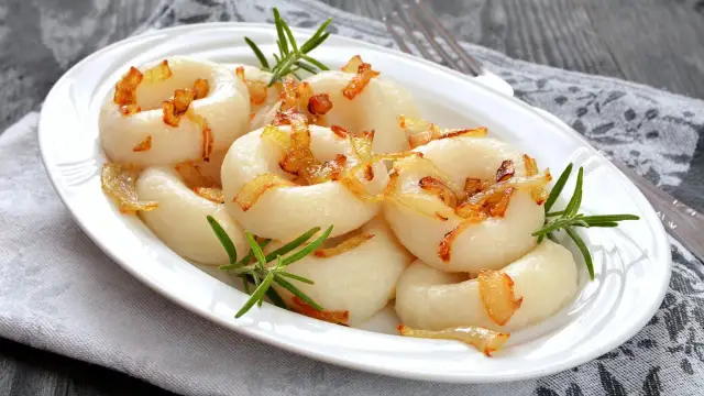 Perfekcyjne kluski śląskie? Odkryj sekrety i unikaj błędów!