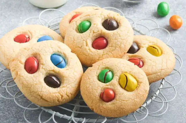 Wielkanocne ciasteczka: Kruche, szybkie, piękne! Przepisy i porady