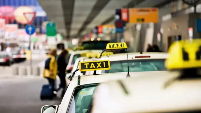 Ile kosztuje taxi z lotniska Pafos do centrum? Zaskakujące ceny!