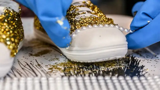 Jak zrobić ozdoby do butów - proste i kreatywne pomysły DIY