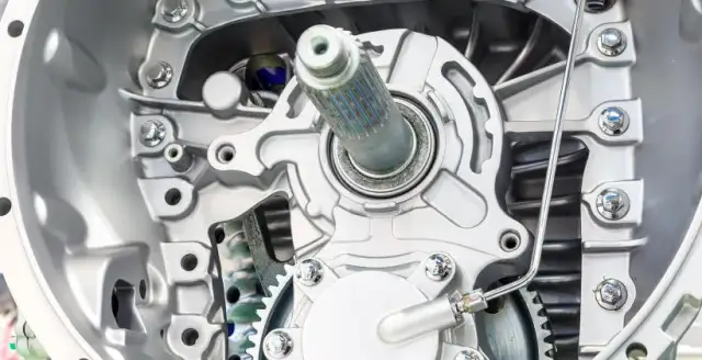 Jak działa sprzęgło hydrokinetyczne i co musisz o nim wiedzieć