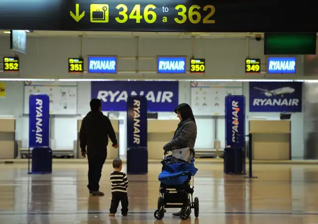 Ile kosztuje wydrukowanie biletu na lotnisku Ryanair? Uniknij wysokich opłat!