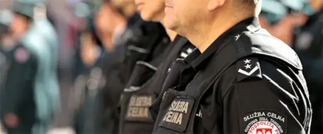 Służba celno skarbowa czym się zajmuje – kluczowe zadania i obowiązki