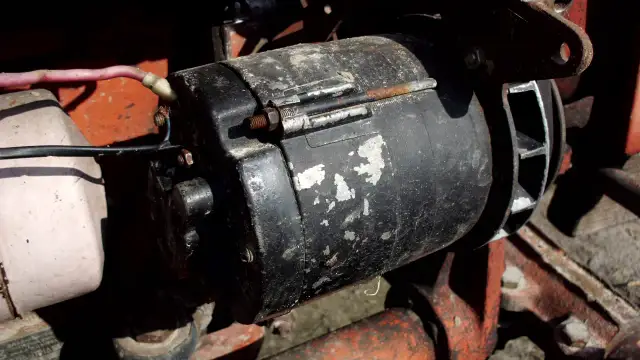 Alternator Polonez w T25: Stabilne ładowanie krok po kroku!