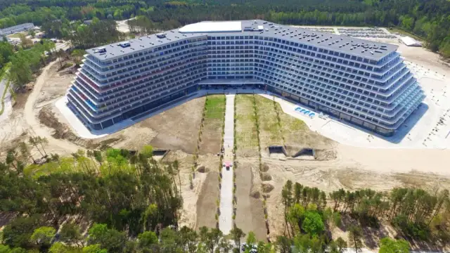 Ile pokoi w Gołębiewskim? Pobierowo to największy hotel w Polsce!