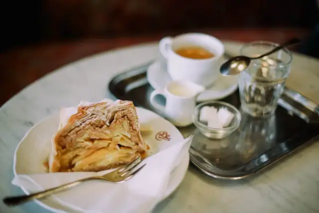 Gdzie zjeść w Wiedniu? Odkryj najlepsze miejsca na pyszne dania