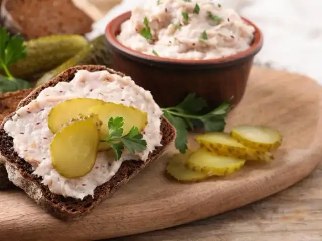 Jak zrobić smalec wegański - prosty przepis na zdrowe smarowidło