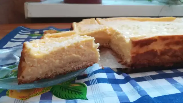 Prosty przepis na idealne ciasto kruche pod sernik – bez błędów i zaskakująco kruche