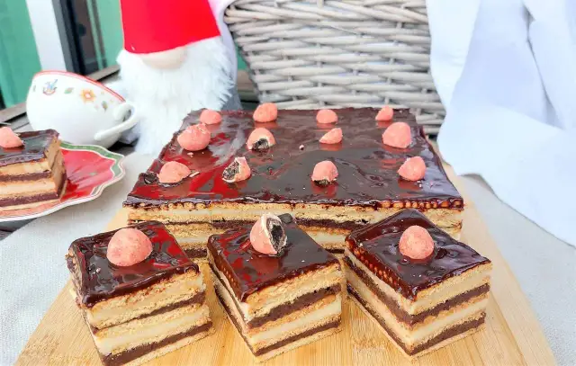 Przepis na ciasto Stefanka bez pieczenia – łatwe i pyszne!