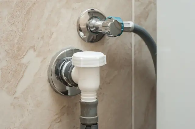 Jaki zawór do pralki: 3/4 czy 3/8 cala? Wybierz dobrze!