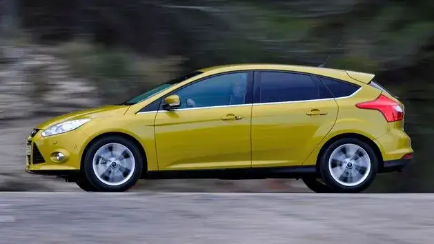 Pojemność baku Ford Focus Mk3 – co musisz wiedzieć przed zakupem