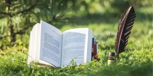 Co to jest recenzja książki i jak wpływa na wybór lektury?