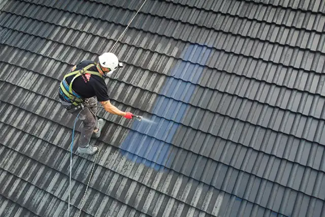 Jak pomalować dachówkę betonową? Najlepsze farby i porady.