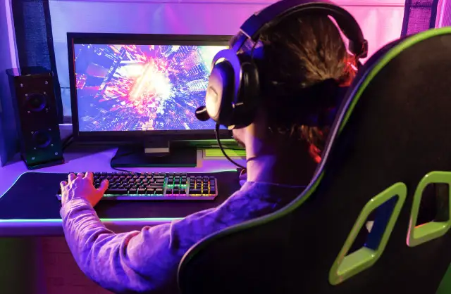 Jak gry komputerowe otwierają ścieżkę kariery dla młodych graczy