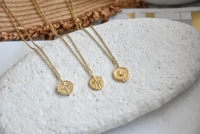 Gdzie kupić wisiorek Luny? Sprawdzone sklepy online z najlepszymi ofertami