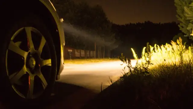 H7 żarówka - jak wybrać najlepszą i uniknąć błędów przy wymianie