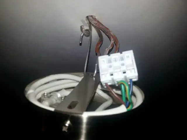 Jak podłączyć żyrandol 3 kable z sufitu bezpiecznie i łatwo