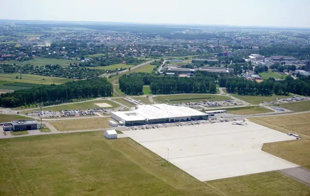 Gdzie można polecieć z Lublina? Sprawdź najlepsze kierunki i porady na podróż