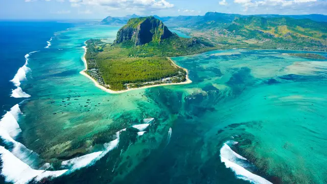 Mauritius pogoda kiedy jechać: unikaj deszczu i ciesz się słońcem