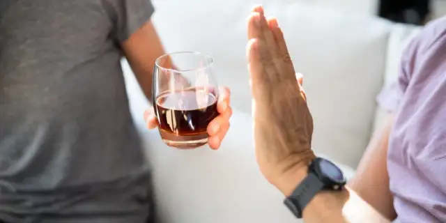 Whisky a cholesterol: Co dzieje się z lipidami po każdym drinku?