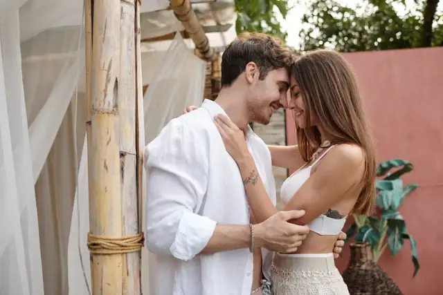 Dlaczego facet po rozstaniu idzie do innej? Odkryj emocjonalne powody