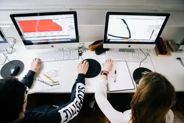 Zajęcia z grafiki komputerowej dla dzieci w Warszawie - rozwijaj talent