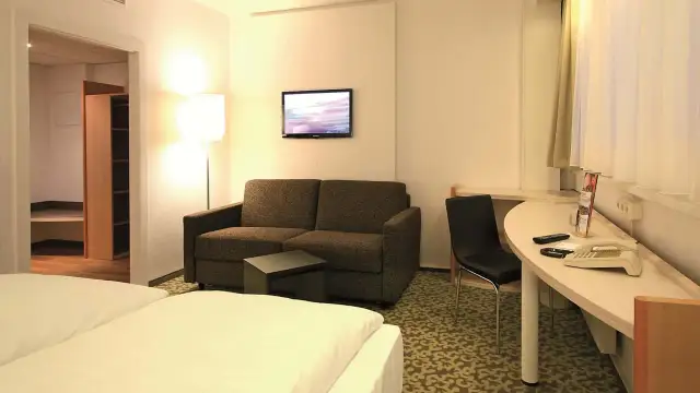 Ibis Dresden: Welches Hotel passt zu Ihnen? Lage, Preis & Komfort