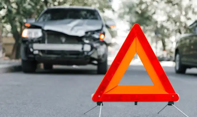 Czy ubezpieczyciel może narzucić warsztat? Twoje prawa po wypadku