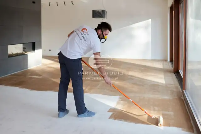 Jak wygrzewać wylewkę na ogrzewaniu podłogowym? Uniknij błędów!