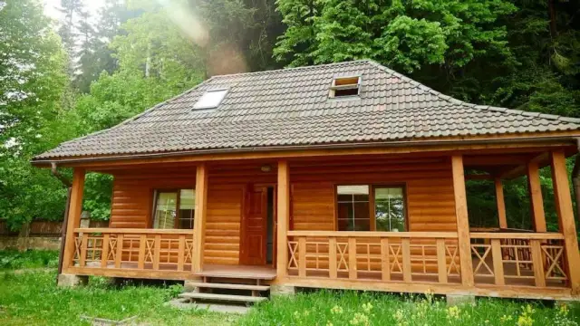 Czy na działce rolnej można postawić domek letniskowy? Sprawdź zasady!