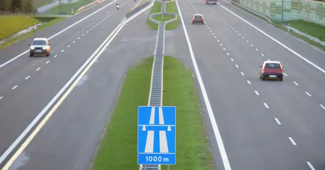 Jak można zapłacić za przejazd autostradą? Oto najwygodniejsze metody