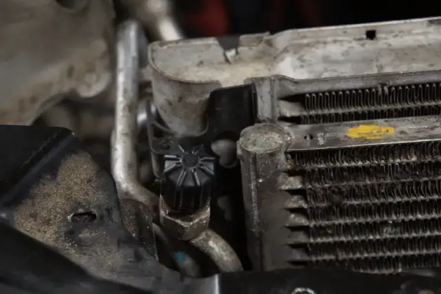 Chłodnica klimatyzacji - co to jest i jak wpływa na komfort jazdy