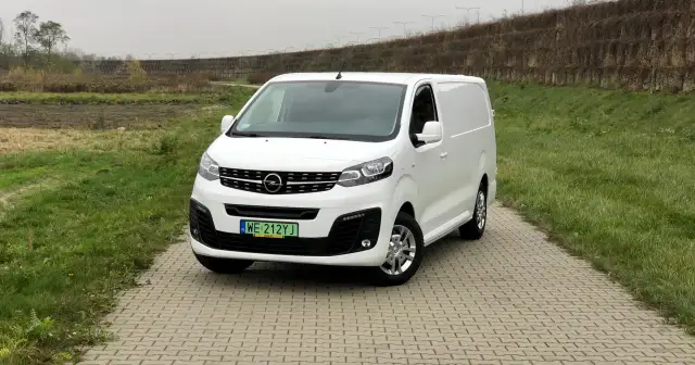 Pojemność baku Opel Vivaro: Ile litrów i jaki zasięg?