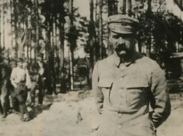 Józef Piłsudski kiedy się urodził? Odkryj jego niezwykłe życie
