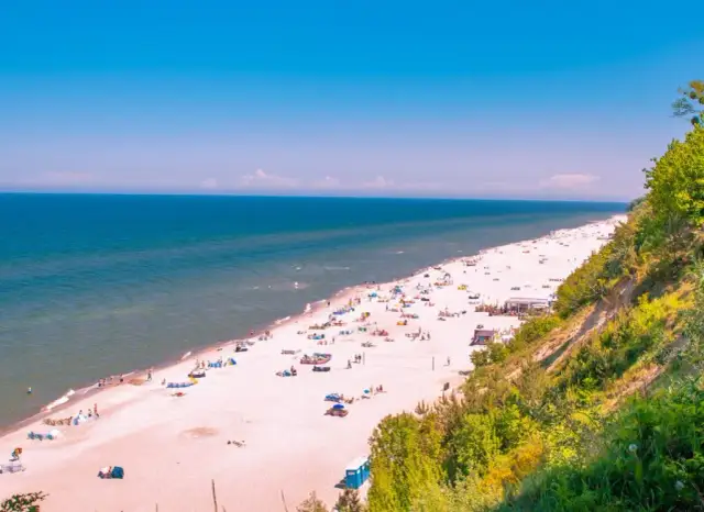 Co zwiedzić w Jastrzębiej Górze? Najlepsze atrakcje na weekend