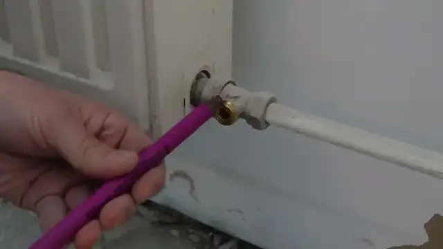 Jak wymienić kaloryfer w bloku bez zbędnych problemów i kosztów