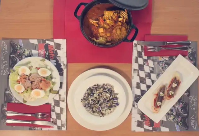 Moto Moto Tapas Madrid: Tu guía para el gastromotobar único