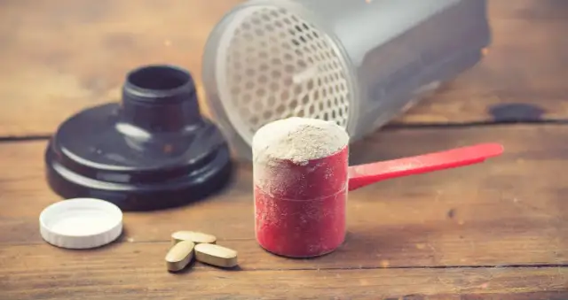 Jakie suplementy na początek – uniknij błędów i osiągnij sukces w treningu