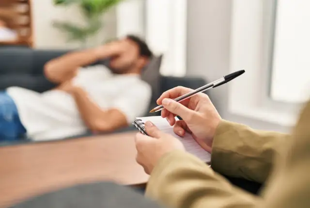 Jakie są lęki? Poznaj różne rodzaje i sposoby radzenia sobie z nimi