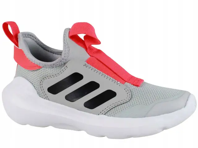 Szary but dziecięcy Adidas z różowymi elementami i trzema czarnymi paskami.