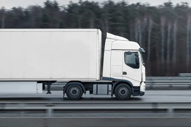 Co to jest spedycja? Kompletny przewodnik dla każdego